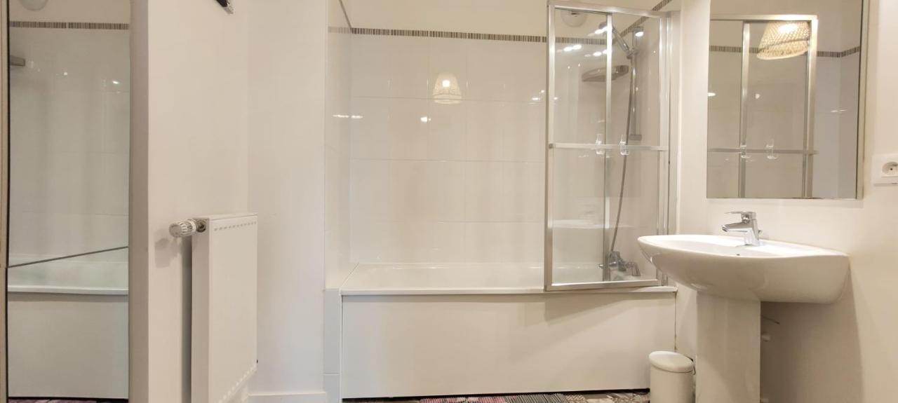 Chic Apart With Parking Near Paris Apartment Epinay-sur-Seine Luaran gambar